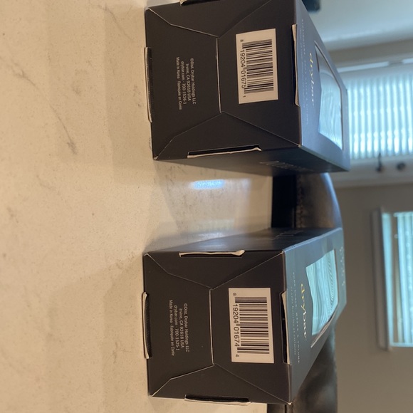 Brushes - Picture 4 of 4